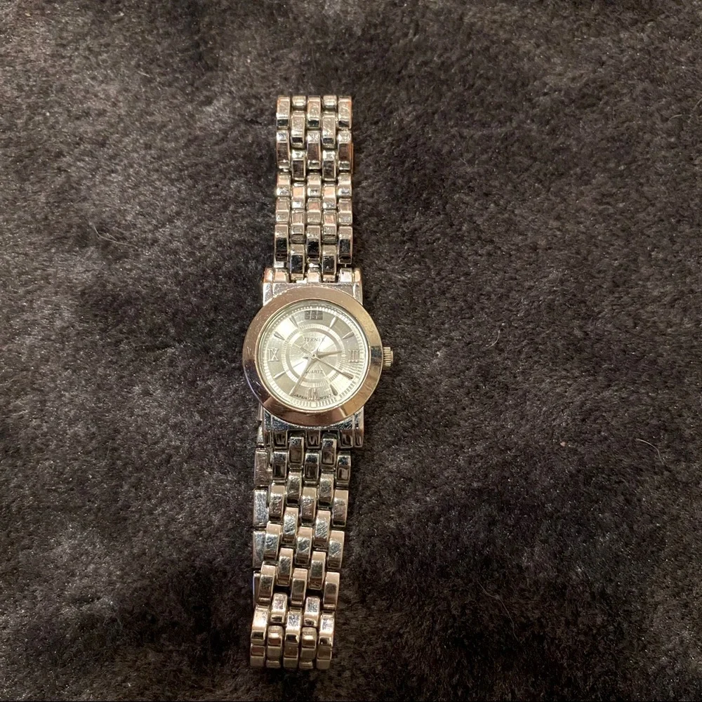 Bijoux Terner‎ silver toned women’s watch